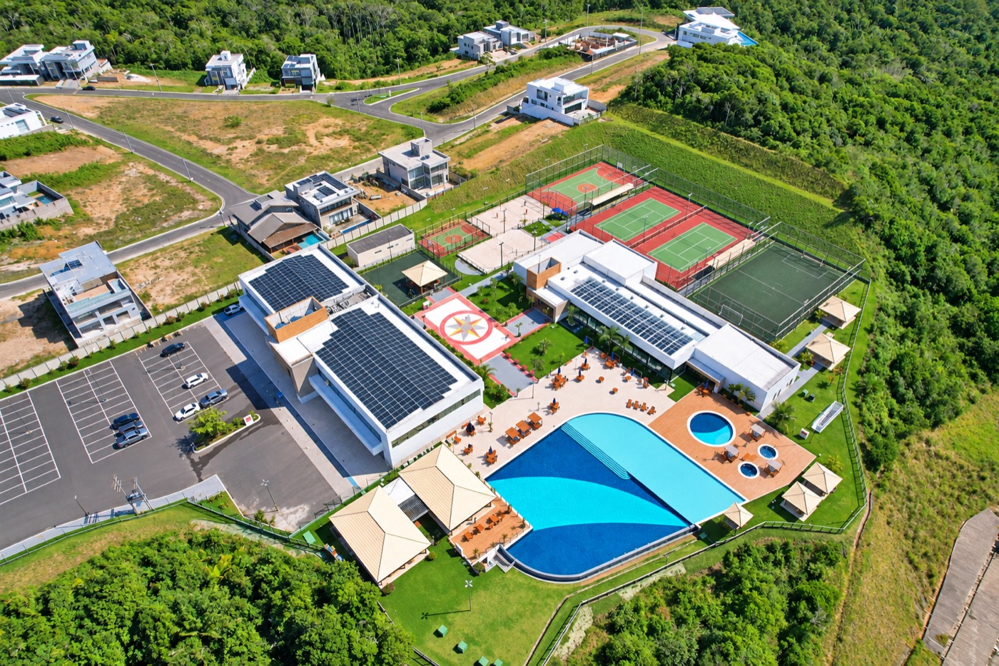 Vista aérea do clube e da estrutura do Cidadelle Praia do Sul, em Ilhéus