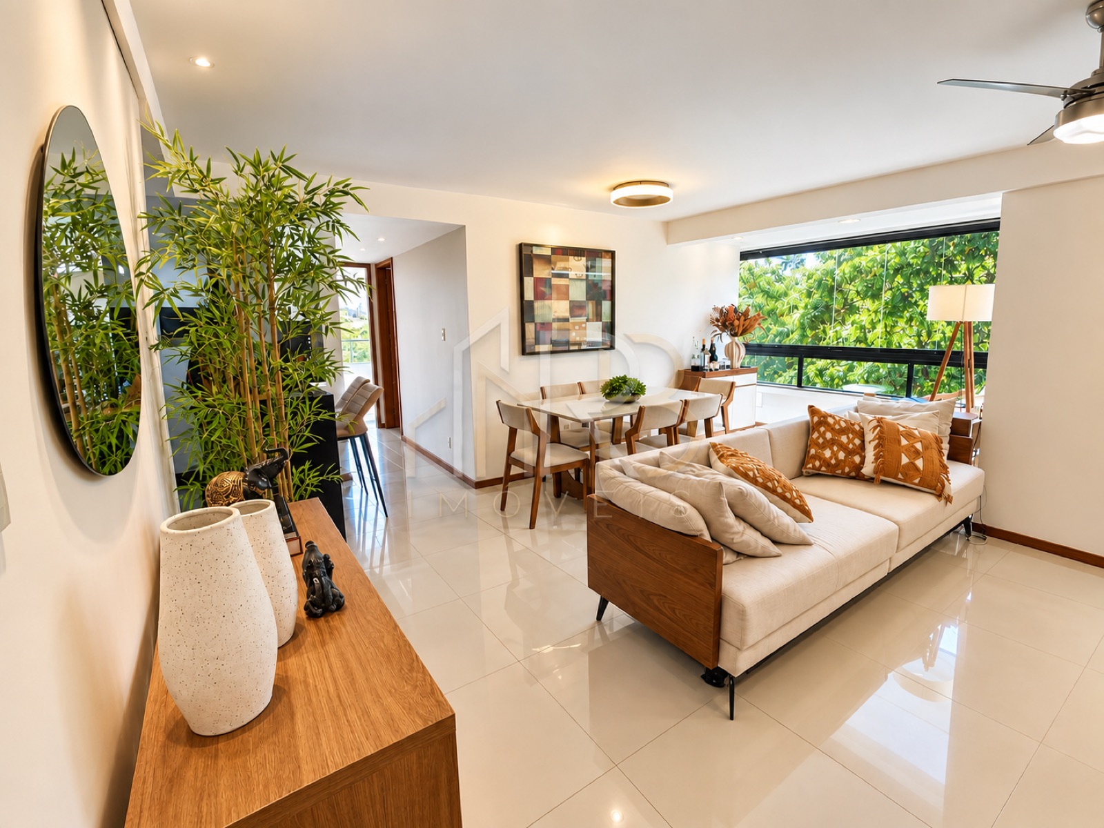 Sala de apartamento com vista para o mar na Boa Vista, em Ilhéus