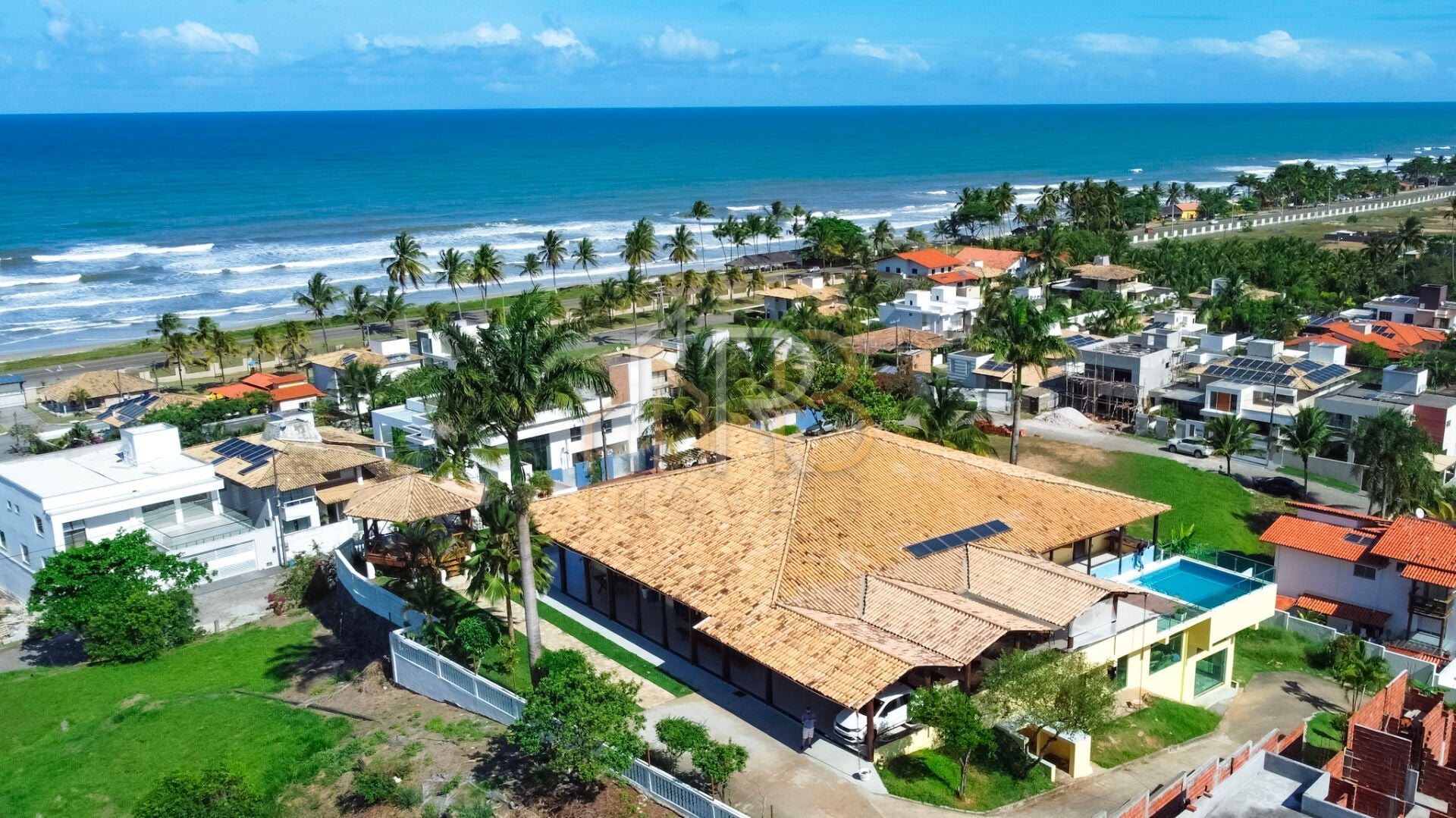 Casa de alto Padrão em Condomínio Nobre em Ilhéus — foto 1