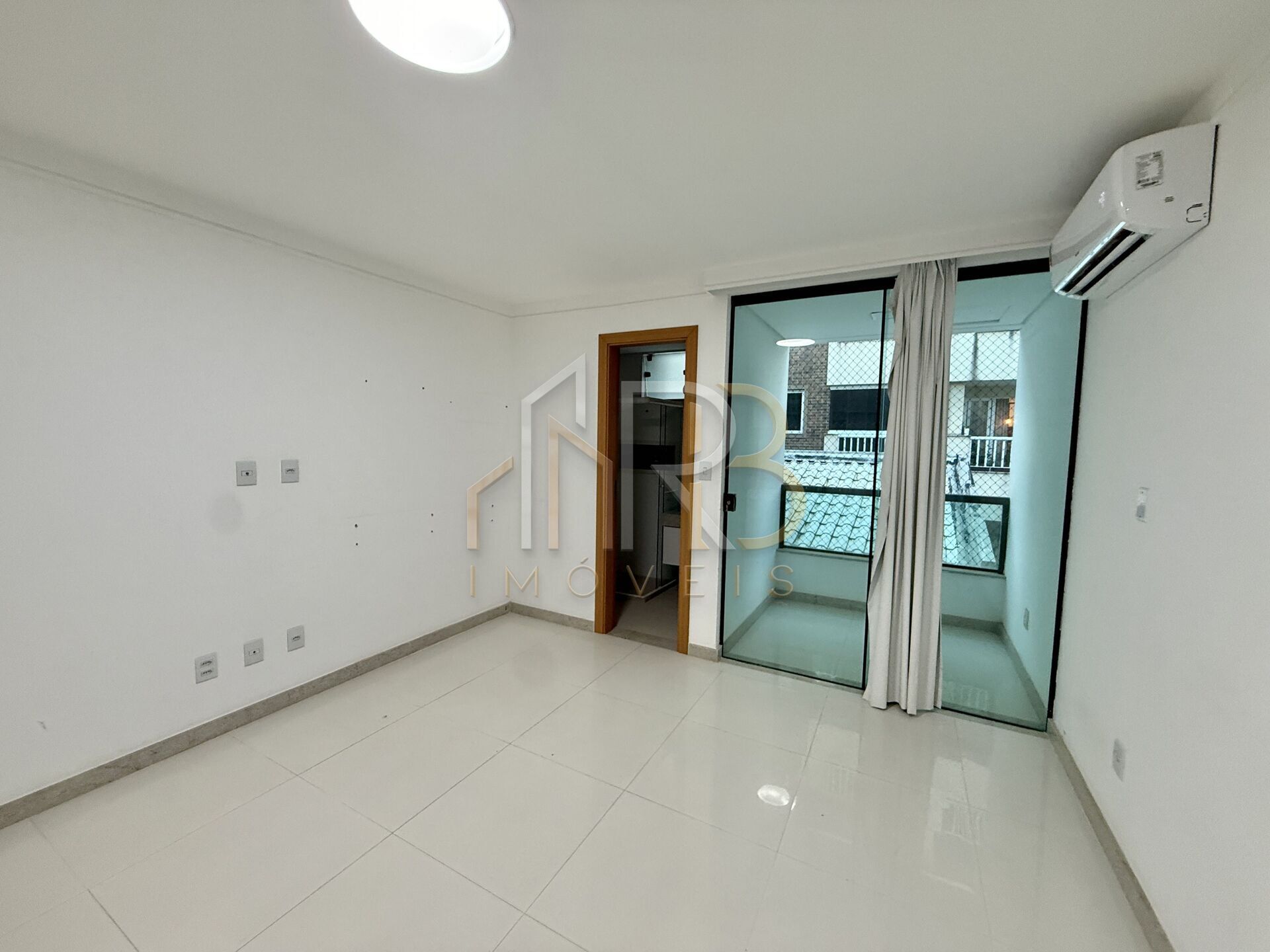 Fotografia 19 de Village duplex com 3 suítes na Praia do Sul
