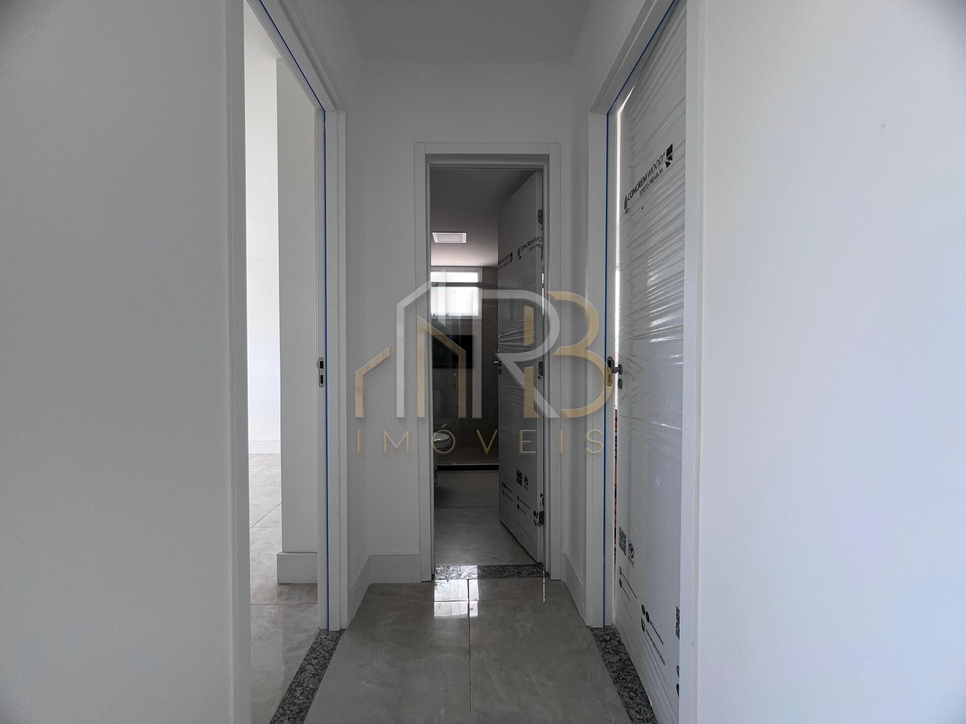 Fotografia 12 de Palazzo di Torino - Apartamento 2/4 sendo uma suíte em excelente localização na Praia do Sul