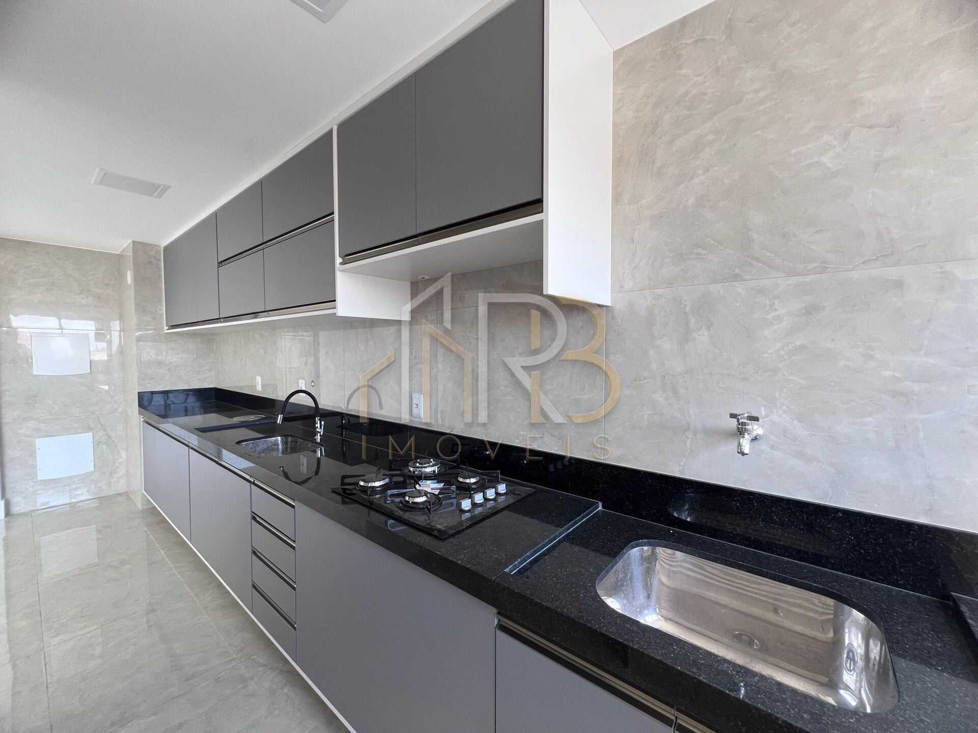Fotografia 6 de Palazzo di Torino - Apartamento 2/4 sendo uma suíte em excelente localização na Praia do Sul