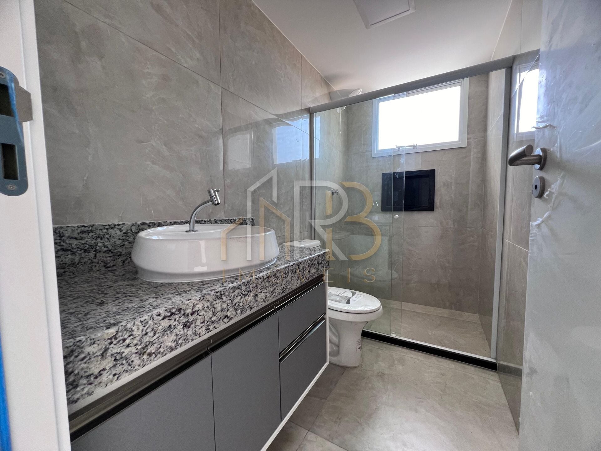 Fotografia 15 de Palazzo di Torino - Apartamento 2/4 sendo uma suíte em excelente localização na Praia do Sul