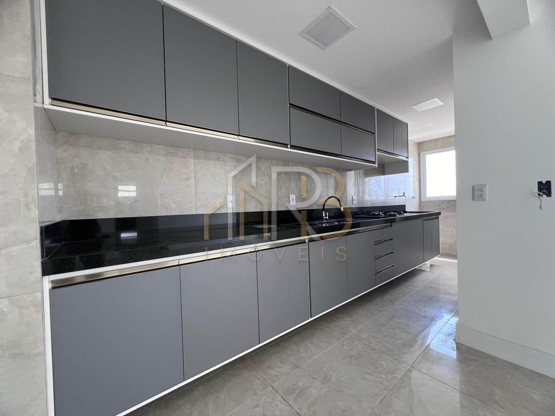 Fotografia 5 de Palazzo di Torino - Apartamento 2/4 sendo uma suíte em excelente localização na Praia do Sul
